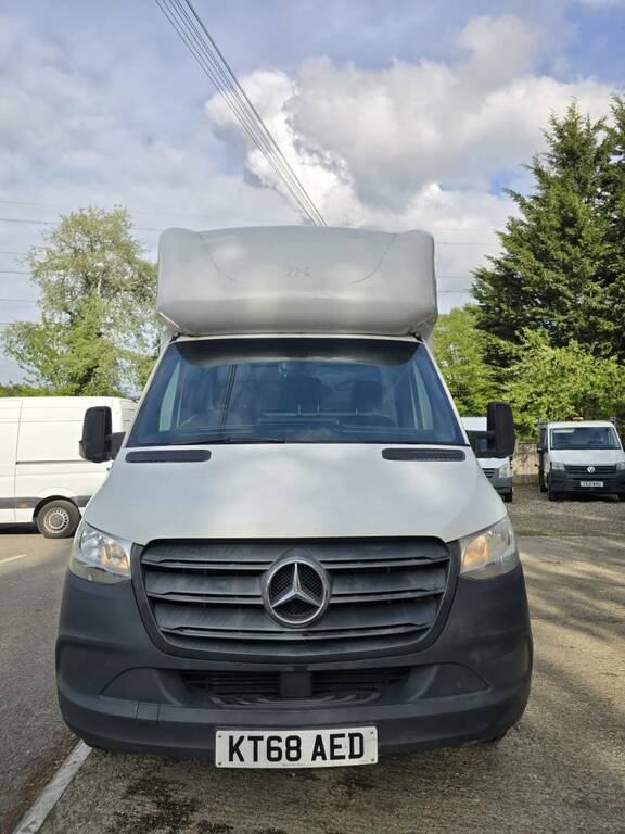 Mercedes-Benz Sprinter  White #8