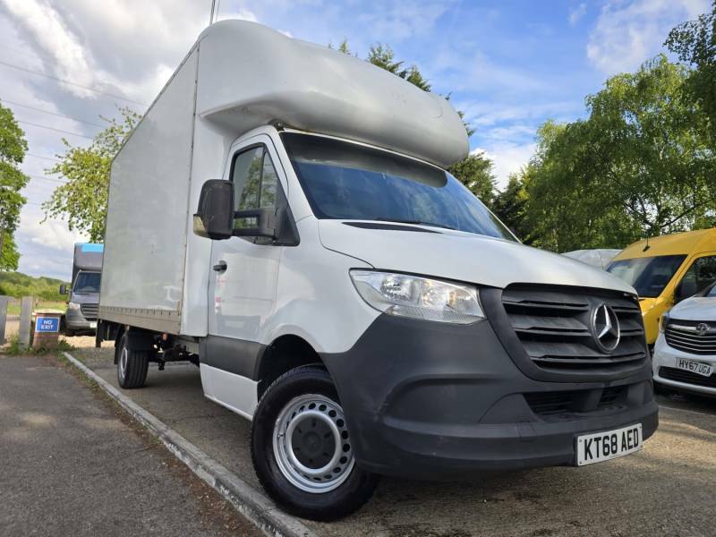 Mercedes-Benz Sprinter  White #4