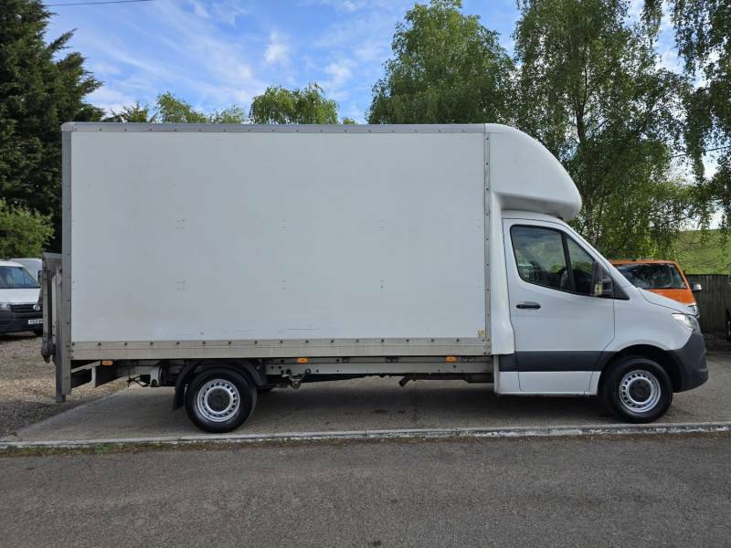 Mercedes-Benz Sprinter  White #6