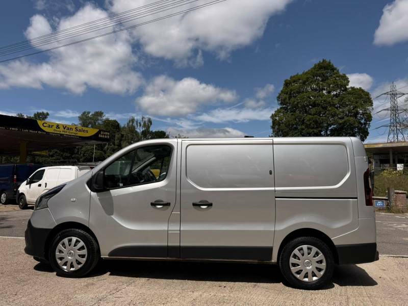 Renault Trafic 2L Business White #5