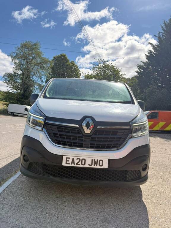 Renault Trafic 2L Business White #4