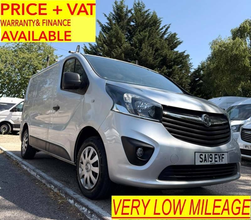 Vauxhall Vivaro Cdti 2700 Silver #1