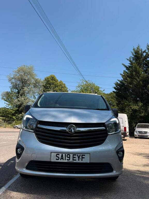 Vauxhall Vivaro Cdti 2700 Silver #3