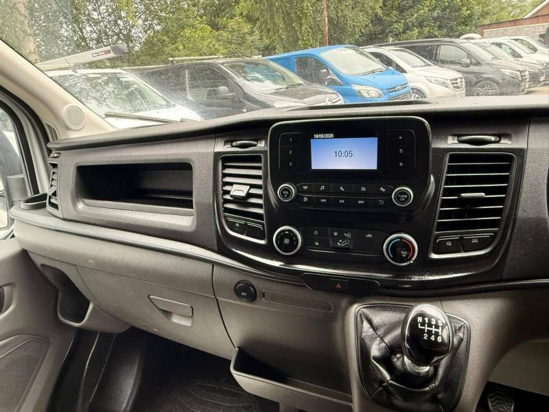 Ford Transit Custom Custom 320 2.0 130 Bhp Limited L1h1 Swb Double Cab Grey #14