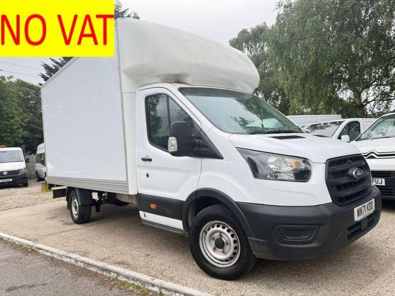 Ford Transit Custom 2.0 350 Rwd L4 Xlwb Luton Van Tail Lift No Vat White