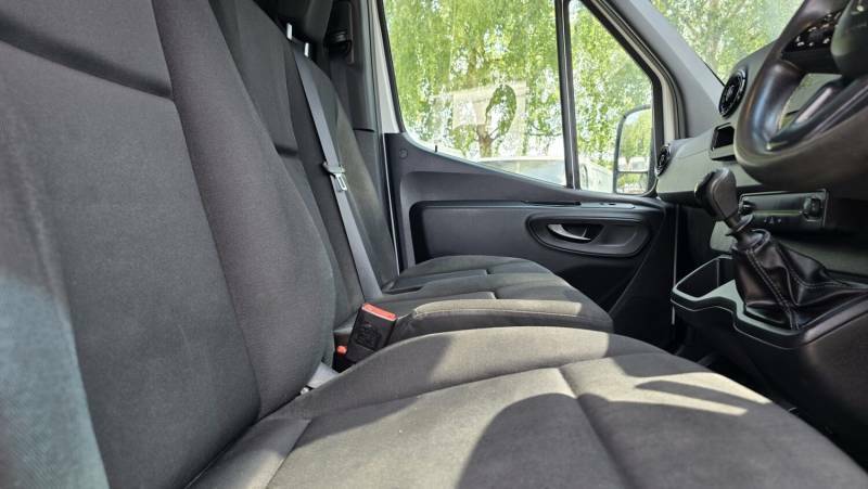Mercedes-Benz Sprinter 2.1 316 Cdi White #19