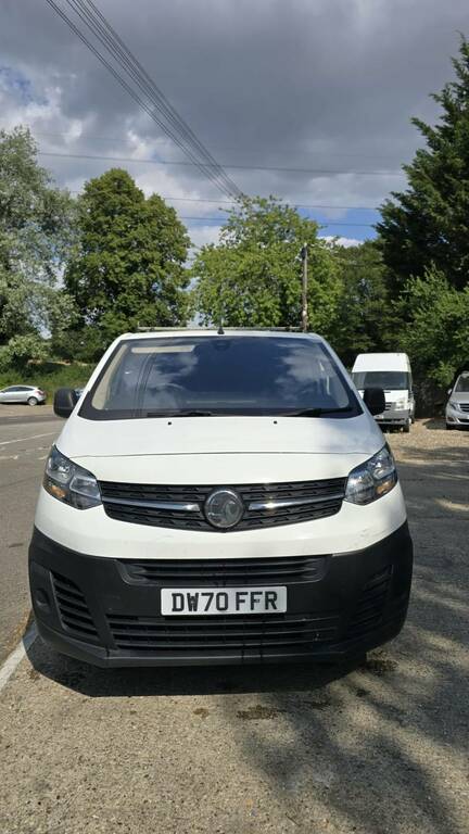 Vauxhall Vivaro 1.5 Turbo D 2900 Dynamic L2 Lwb White #4