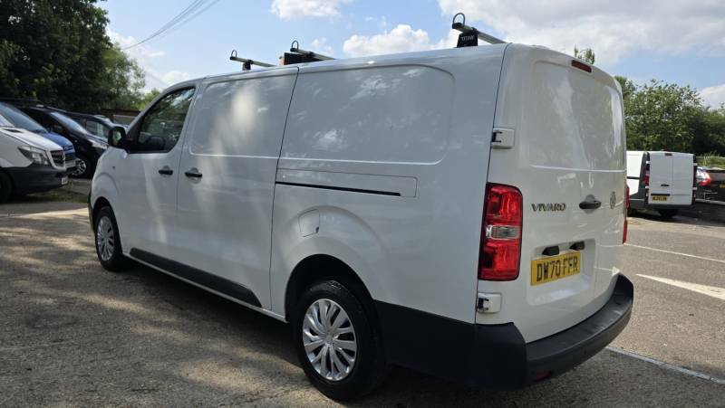 Vauxhall Vivaro 2900 1.5D 100Ps Dynamic H1 Van White #8