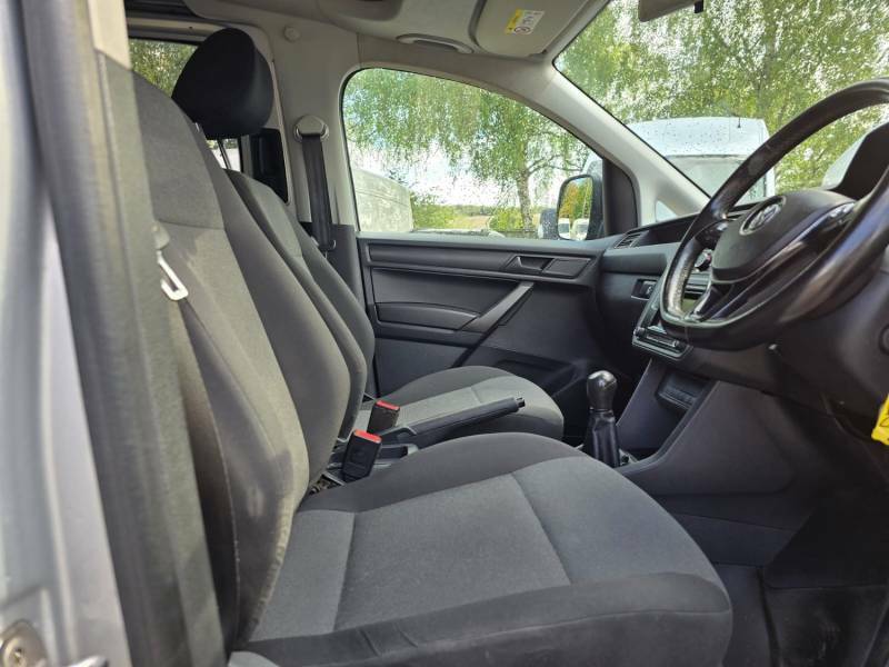 Volkswagen Caddy Maxi C20 2.0 Tdi Dsg Highline Ac  #20