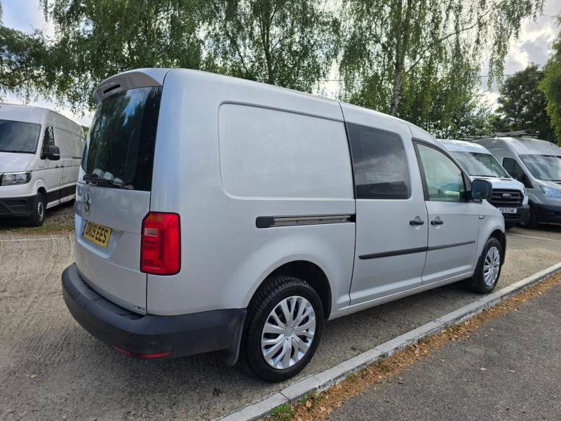 Volkswagen Caddy Maxi C20 2.0 Tdi Dsg Highline Ac  #8