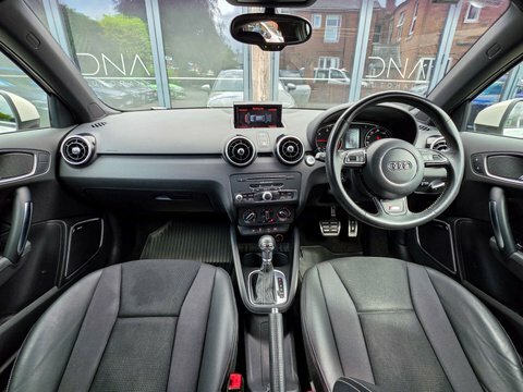 Audi A1 1.6 A1 Sportback VN17FZV #4