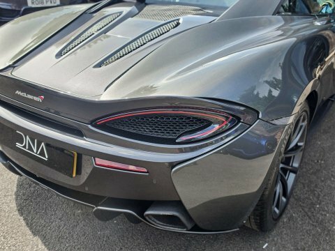 McLaren 570S V8 Ssg White #22