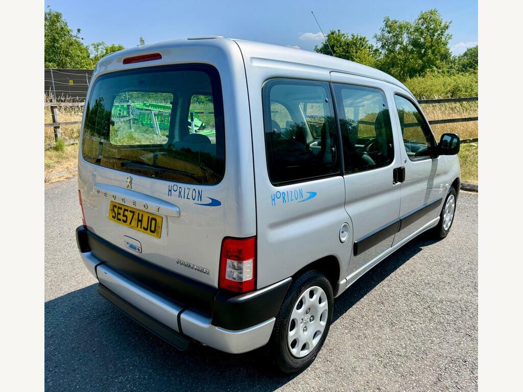 Peugeot Partner Escapade Grey #8