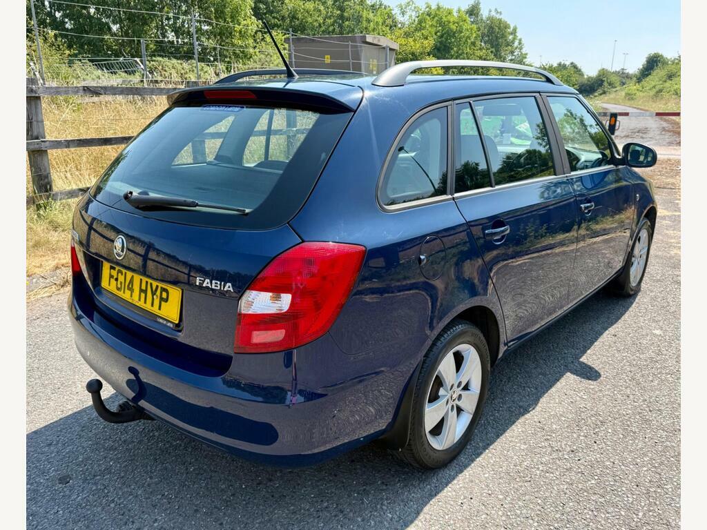Skoda Fabia 1.6 Tdi Scout Estate Euro 5 105 Red #7