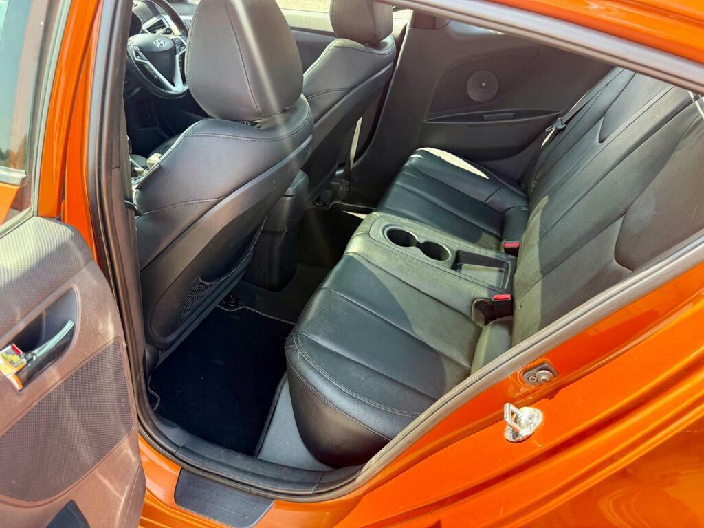 Hyundai Veloster Hatchback #20