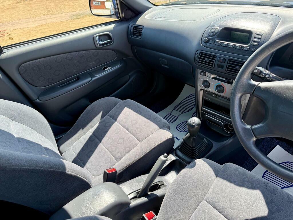 Toyota Corolla 1.3 Se Limited Edition Blue #18