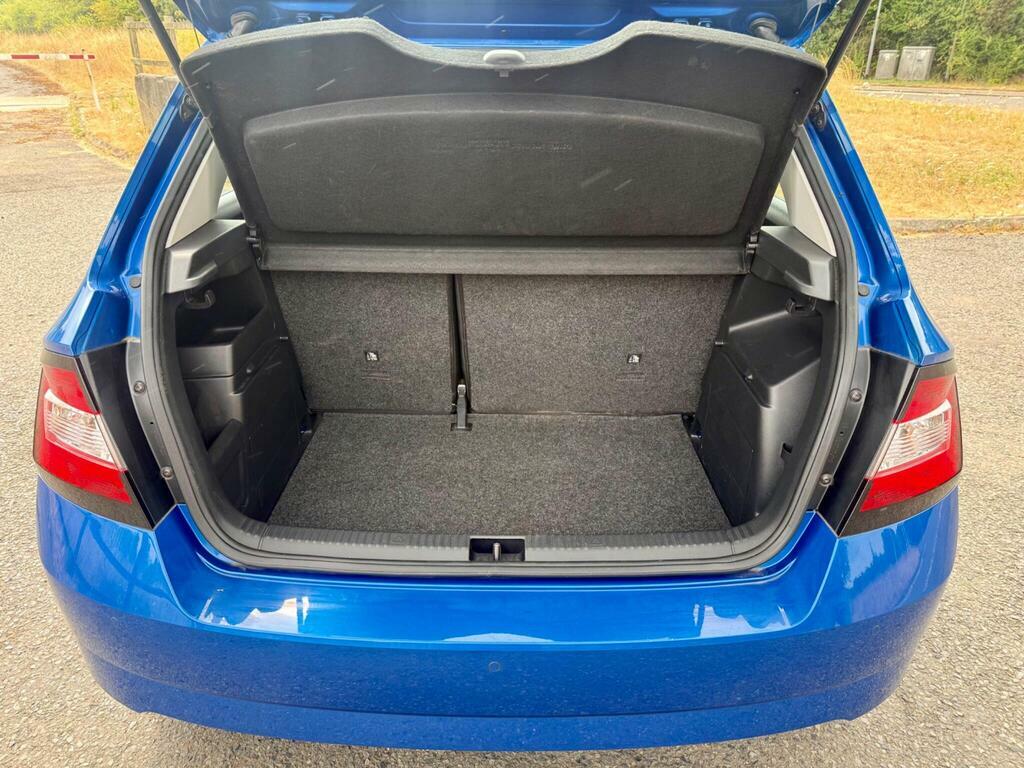 Skoda Fabia Fabia Colour Edition Tsi White #9