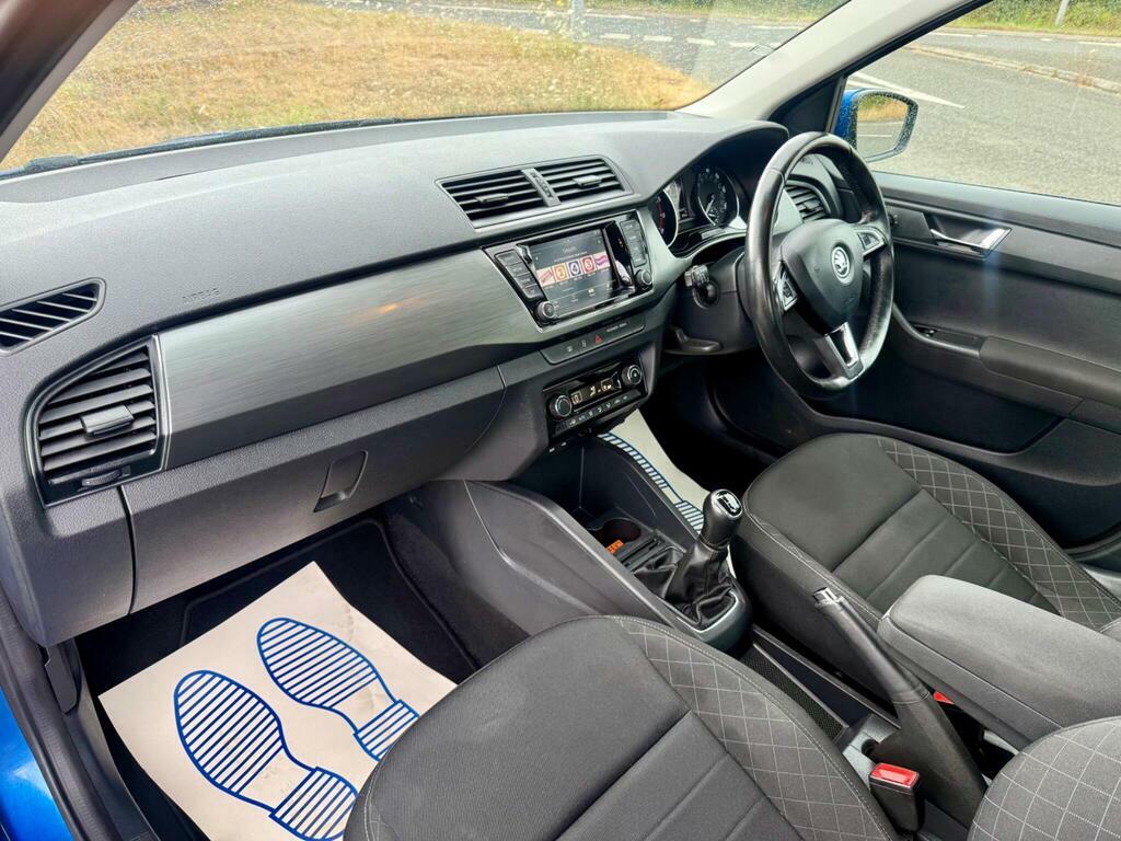 Skoda Fabia Fabia Colour Edition Tsi White #17