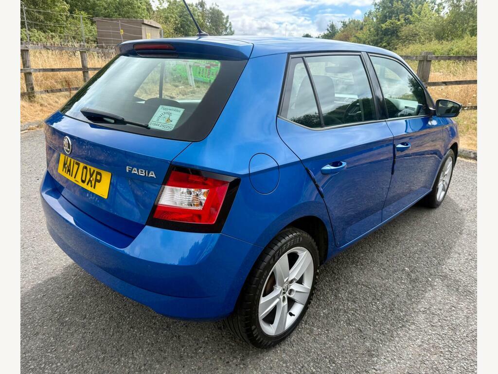Skoda Fabia Fabia Colour Edition Tsi White #8