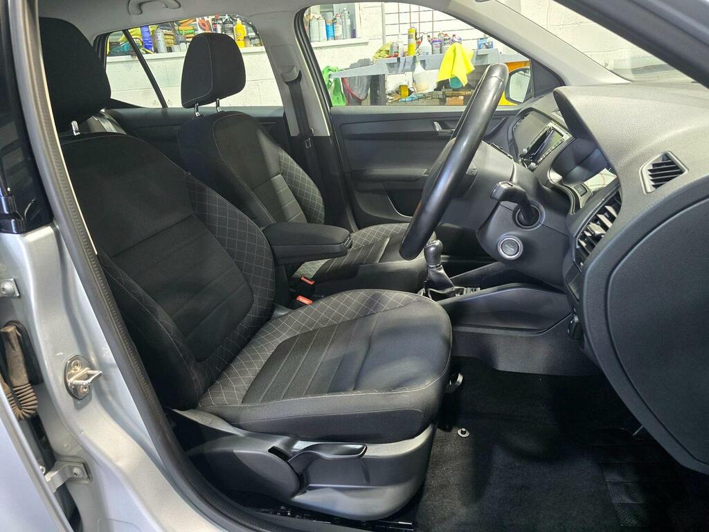 Skoda Fabia Hatchback Beige #7