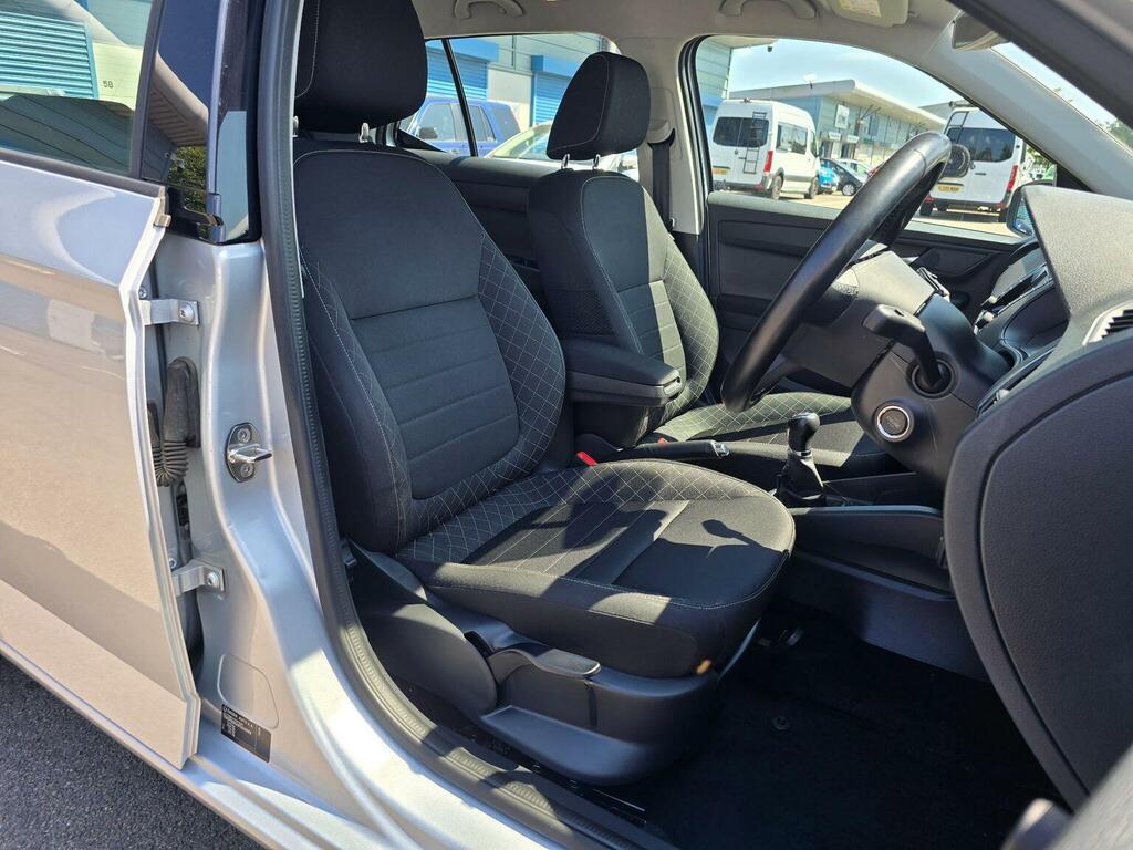 Skoda Fabia Hatchback 1.0 Se L Euro 6 Ss 201515 Silver #2
