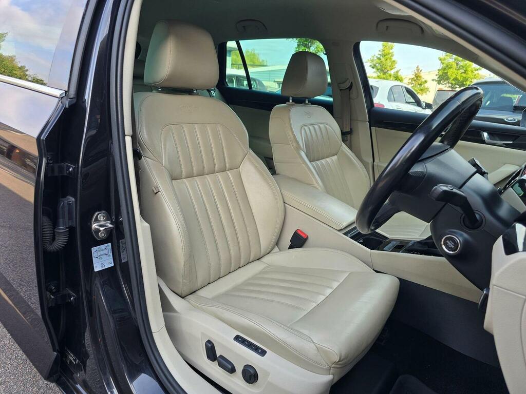 Skoda Superb 2.0 Tdi Laurin Klement Dsg 6Spd Euro 6 Ss Black #4