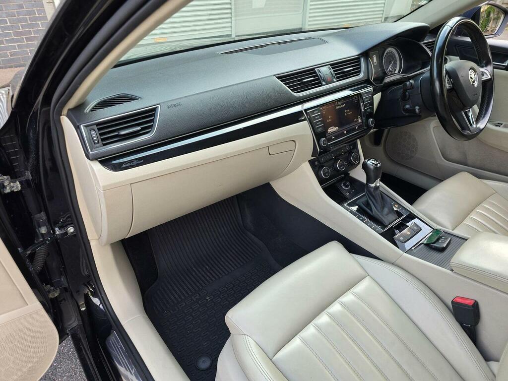Skoda Superb Superb Se L Executive Tdi S-a Grey #45