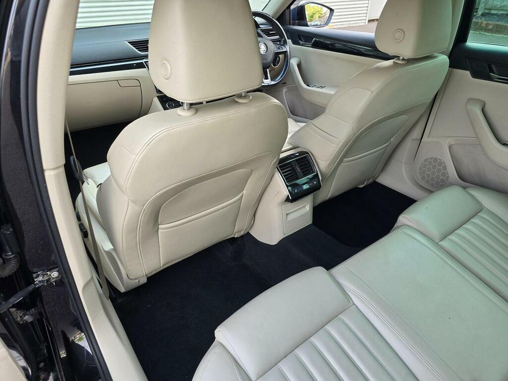 Skoda Superb Superb Se L Executive Tdi S-a Grey #56