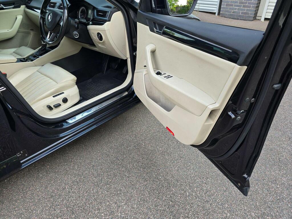 Skoda Superb Superb Se L Executive Tdi S-a Grey #44