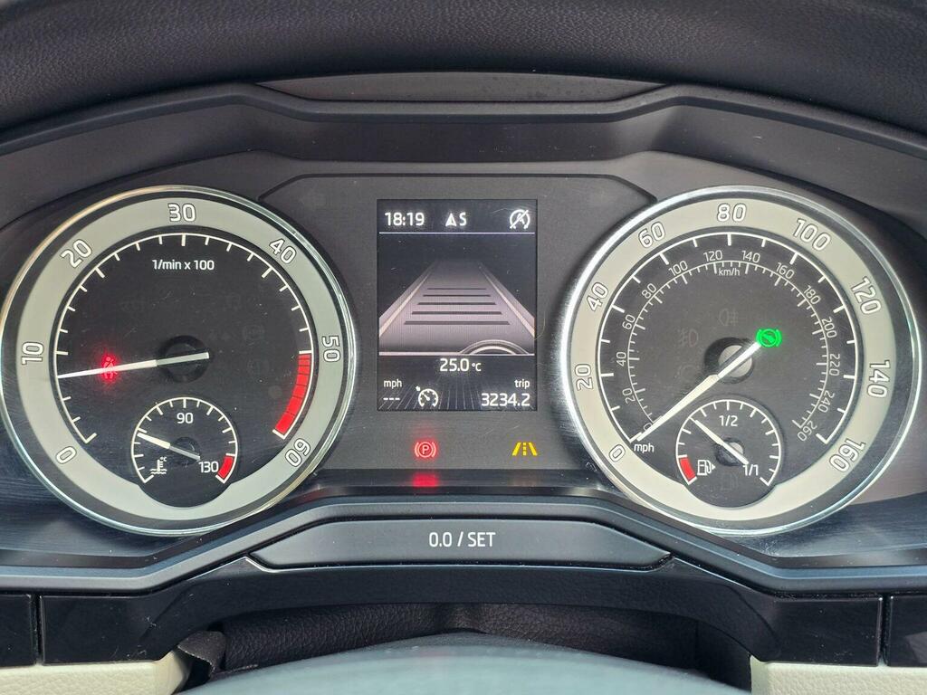 Skoda Superb Superb Se L Executive Tdi S-a Grey #30