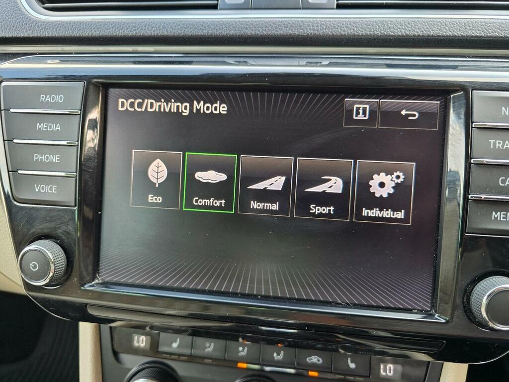 Skoda Superb Superb Se L Executive Tdi S-a Grey #24