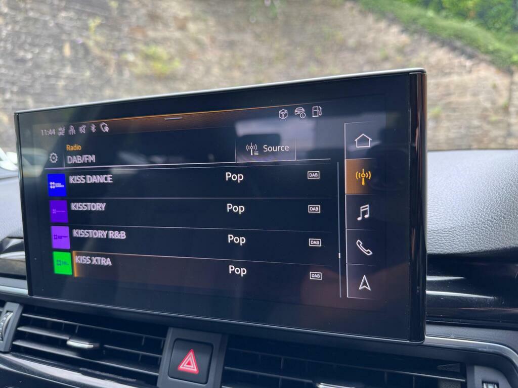 Audi A4 2.0 Tfsi 35 Black Edition Estate S Tron Grey #20