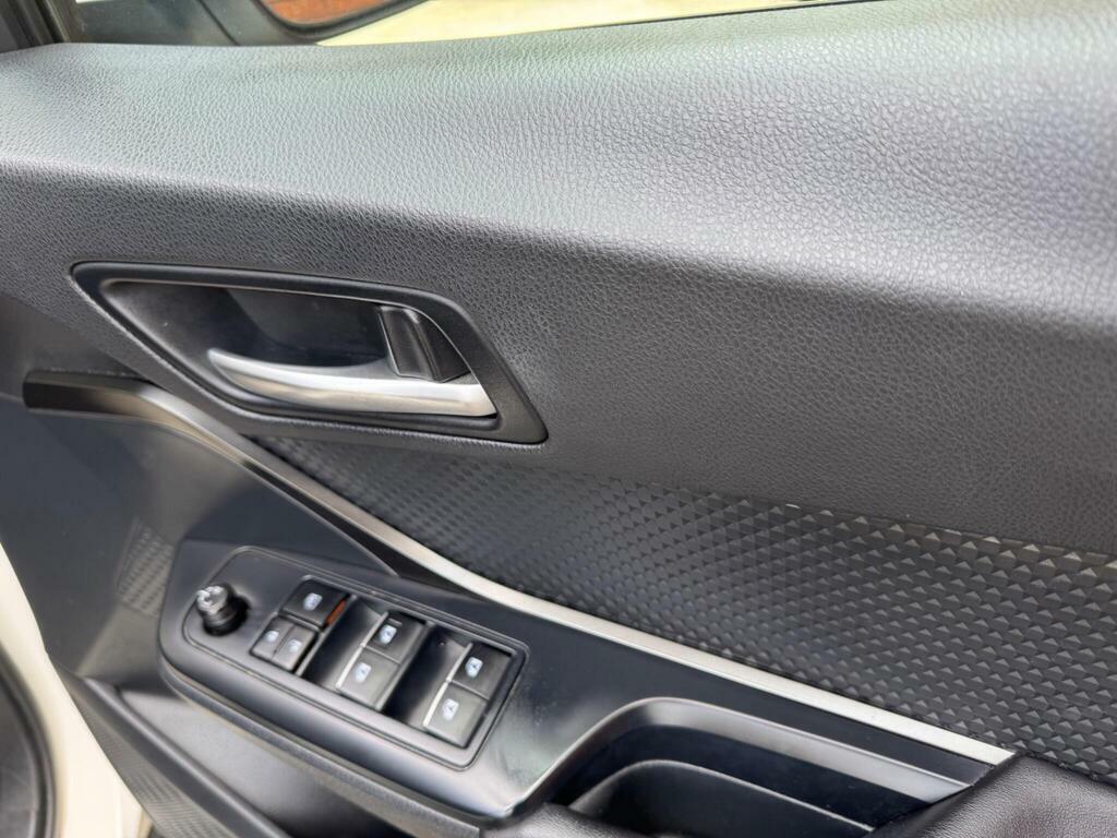 Toyota C-Hr Hybrid 1.8 122Bhp Icon Crossover 5-Dr Grey #10