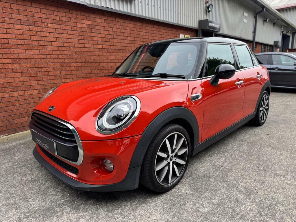 Mini Hatch 1.5 Cooper Steptronic Euro 6 S S Orange