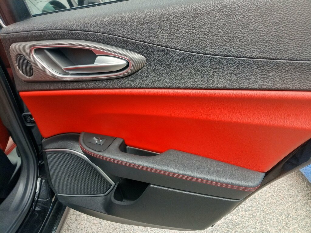 Alfa Romeo Giulia 2.9 V6 Red #12