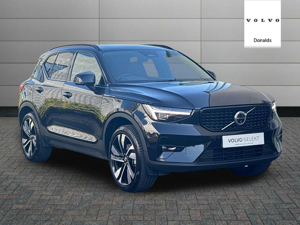 Volvo XC40 Ultra B3 Mild Hybrid Dark Black
