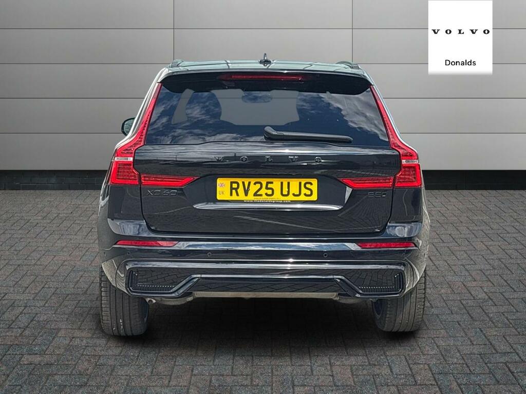 Volvo XC60 Black Edition Ultra B5 Awd Mild Hybrid RV25UJS Black #4