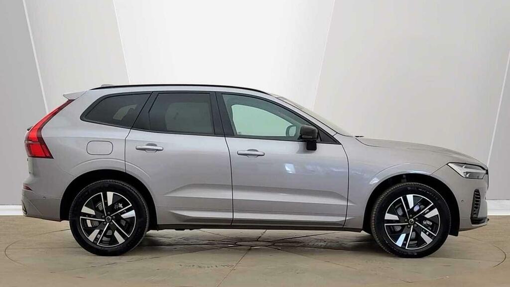 Volvo XC60 Plus T6 Awd Plug-in Hybrid Dark Silver #2