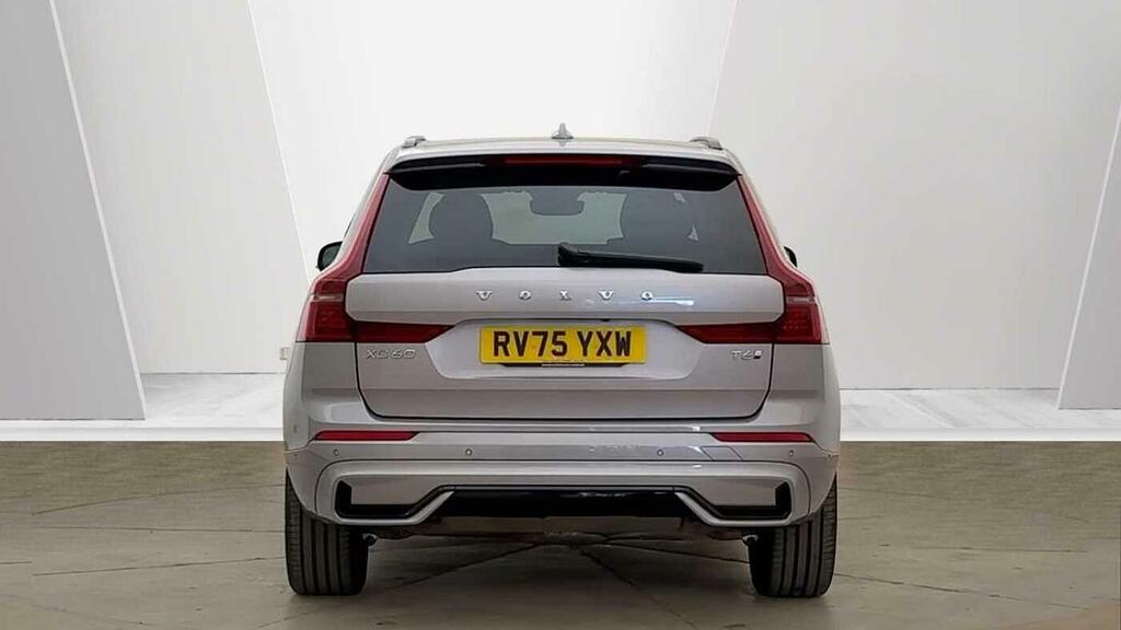 Volvo XC60 Plus T6 Awd Plug-in Hybrid Dark Silver #4