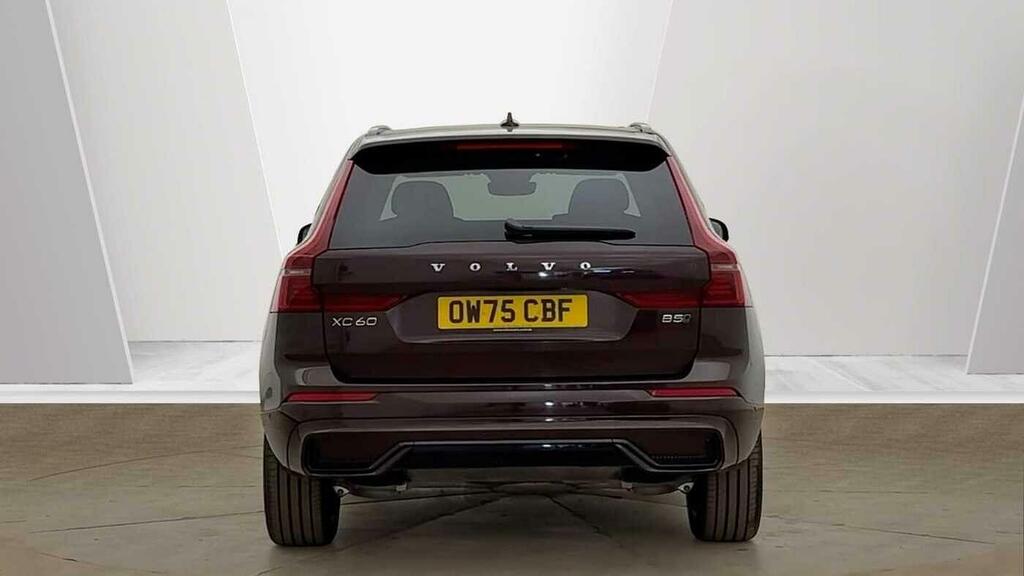 Volvo XC60 Ultra B5 Awd Mild Hybrid Dark Red #4