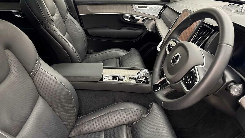 Volvo XC90 Ultra Bright Blue #29