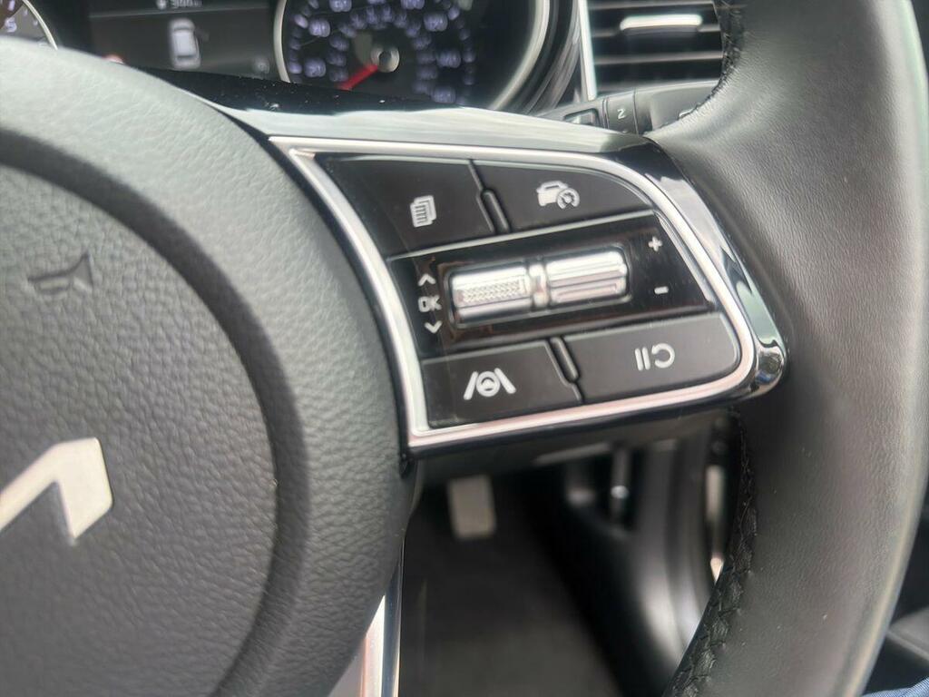 Kia Ceed 1.5T Gdi Isg 138 2 White #26
