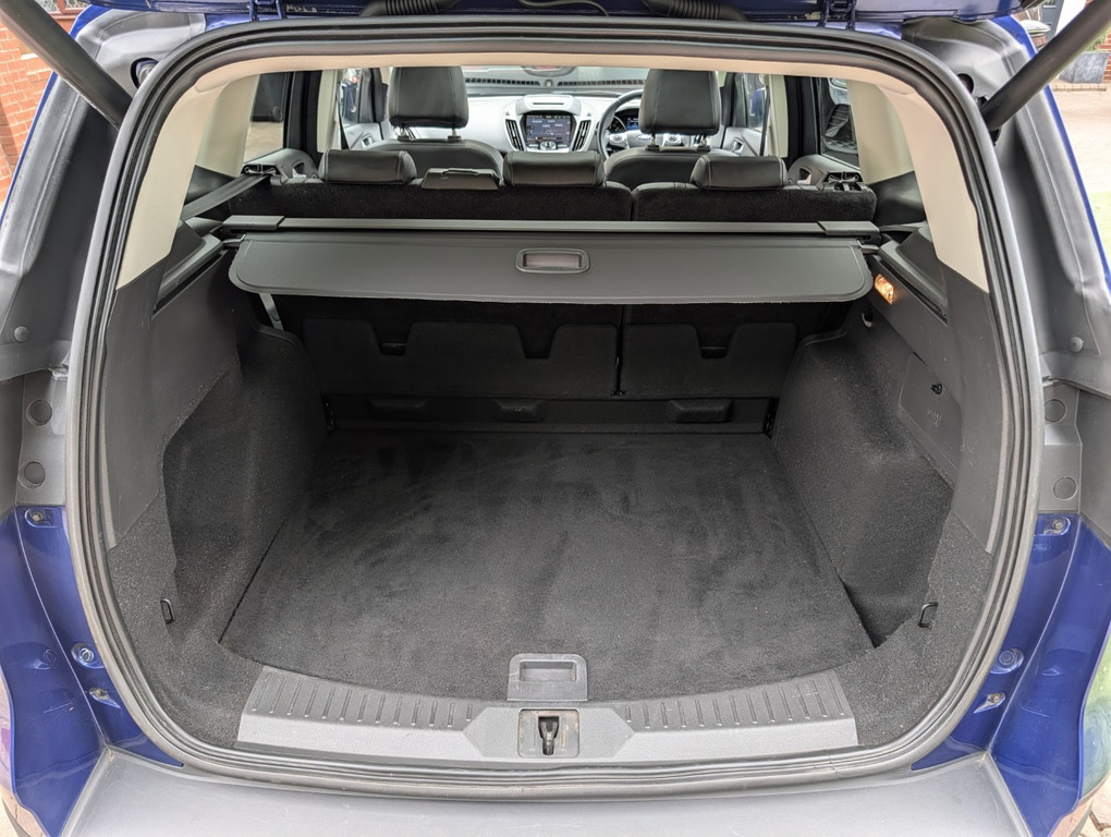 Ford Kuga Titanium Tdci 150Ps Low Miles White #53