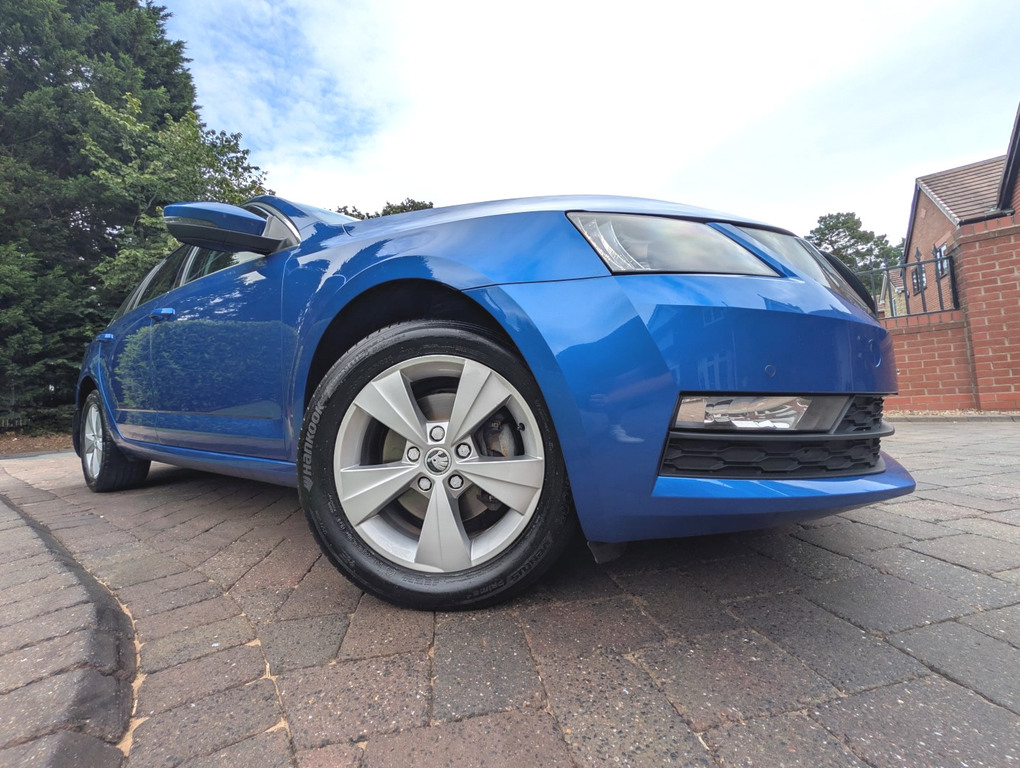 Skoda Octavia 1.0 Tsi Se Technology Estate Blue #4