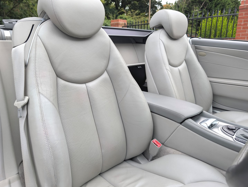 Mercedes-Benz SL Class U1014235 Silver #61
