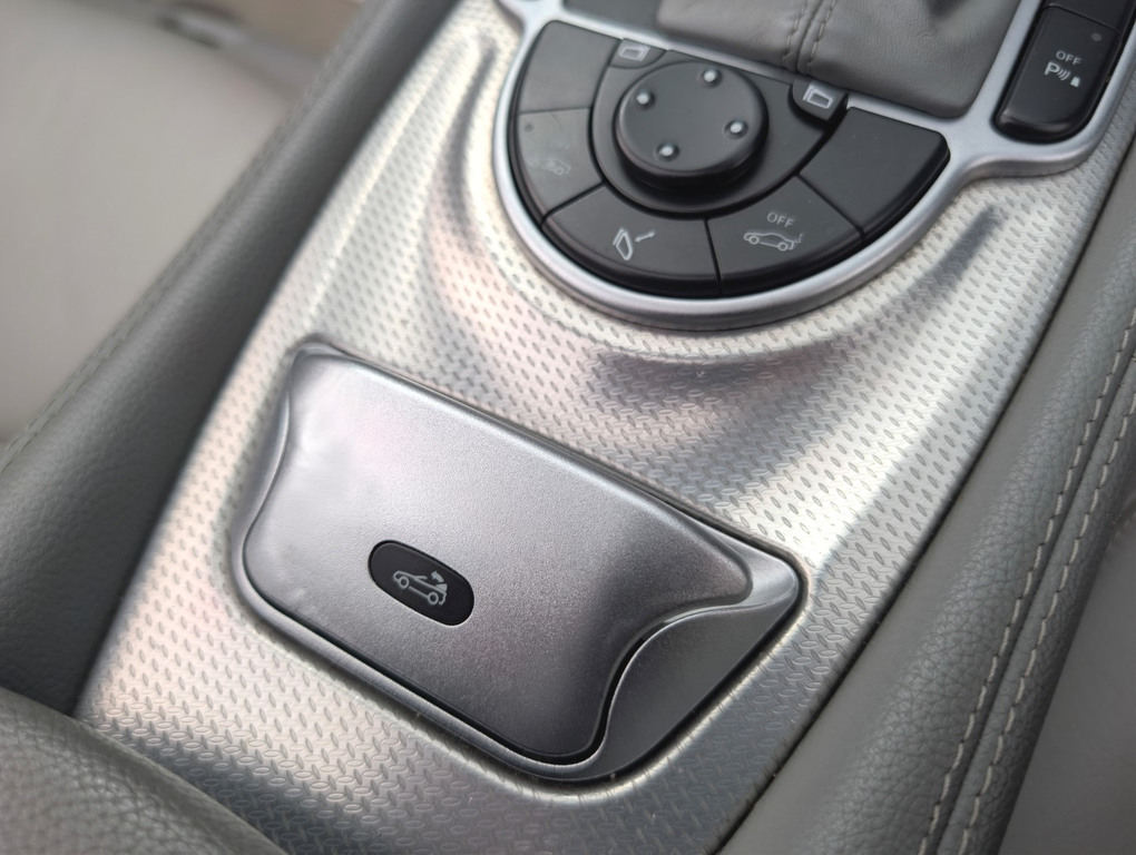 Mercedes-Benz SL Class U1014235 Silver #38