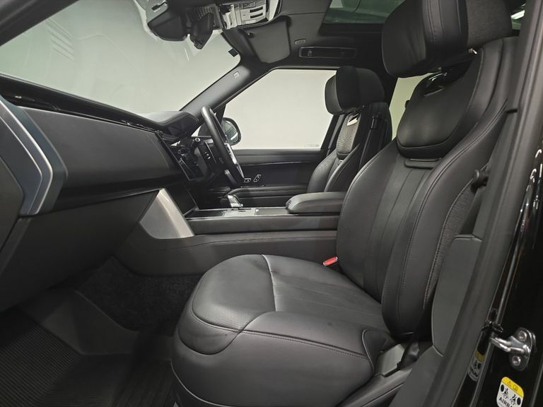 Land Rover Range Rover 4.4 P615 V8 Lwb Signature Suite Sv Black #3