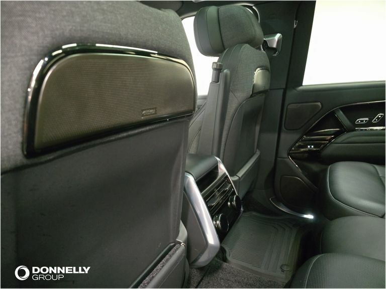 Land Rover Range Rover 4.4 P615 V8 Lwb Signature Suite Sv Black #38