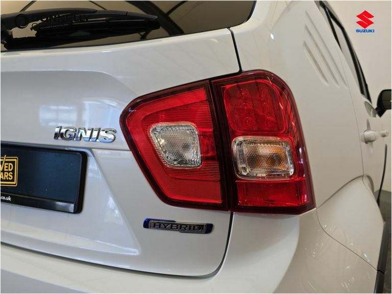 Suzuki Ignis Sz5 White #24