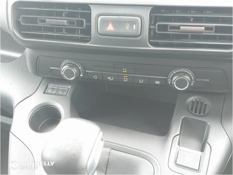 Vauxhall Combo 1.5L Pro White #20